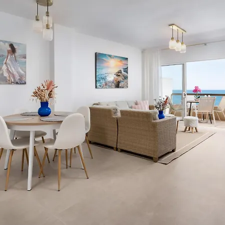 شقة Paseo Maritimo Primera Linea De Playa