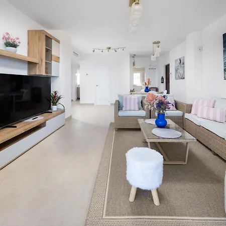 דירה Beachfront Promenade By Libehomes *