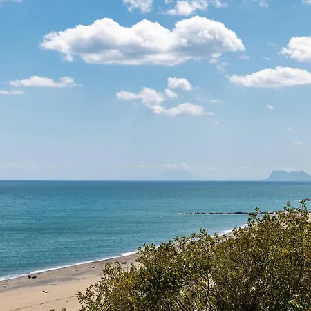 דירה Beachfront Promenade By Libehomes אסטפונה