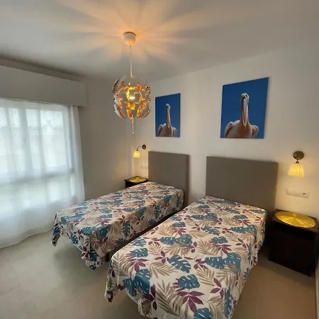 Paseo Maritimo Primera Linea De Playa Apartment *