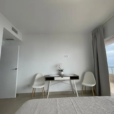 Paseo Maritimo Primera Linea De Playa Apartment *
