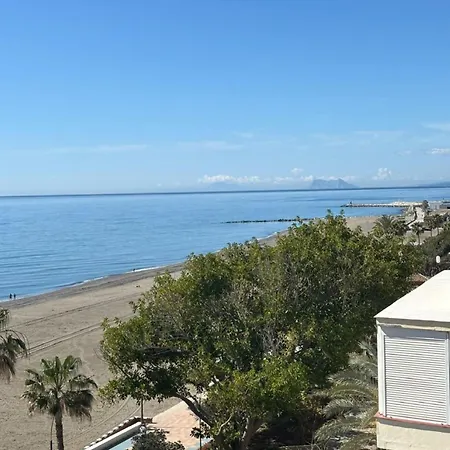 Paseo Maritimo Primera Linea De Playa Apartment *