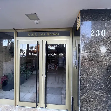 Promenade Beachfront إِستيبونا