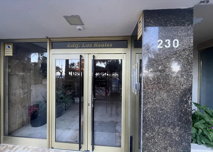 Promenade Beachfront إِستيبونا