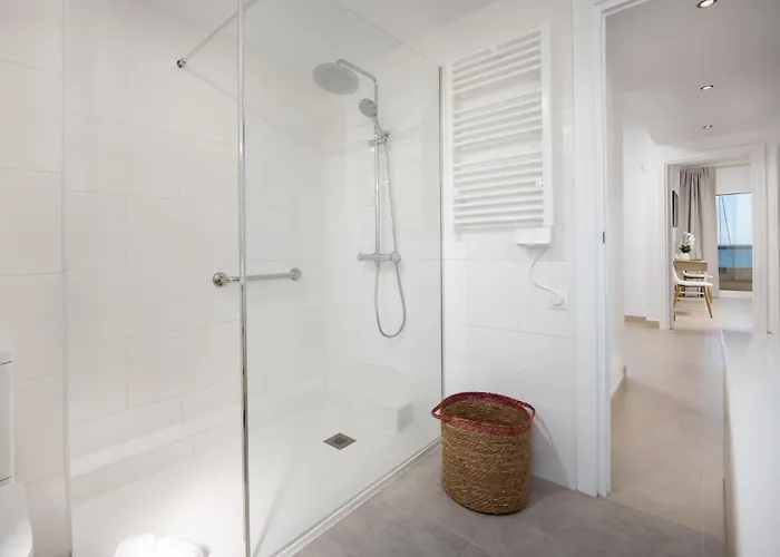 Promenade Beachfront إِستيبونا